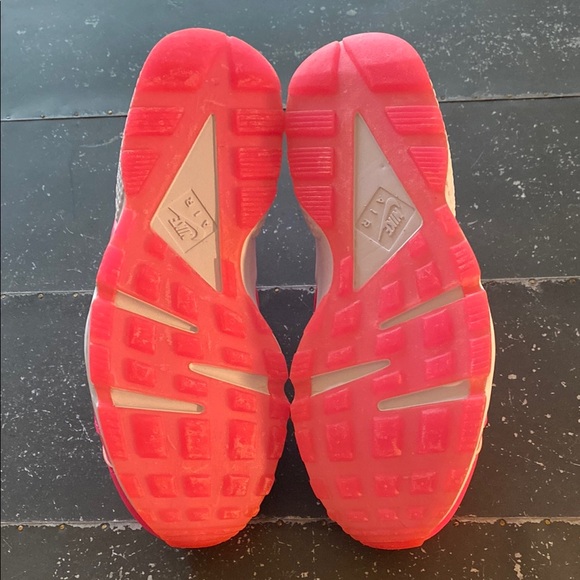 NikeiD Custom Huarache - Picture 5 of 6